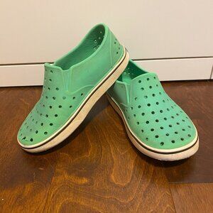 NATIVE Miles Shoes Mint Green Size 12 Slip-on Waterproof Wide